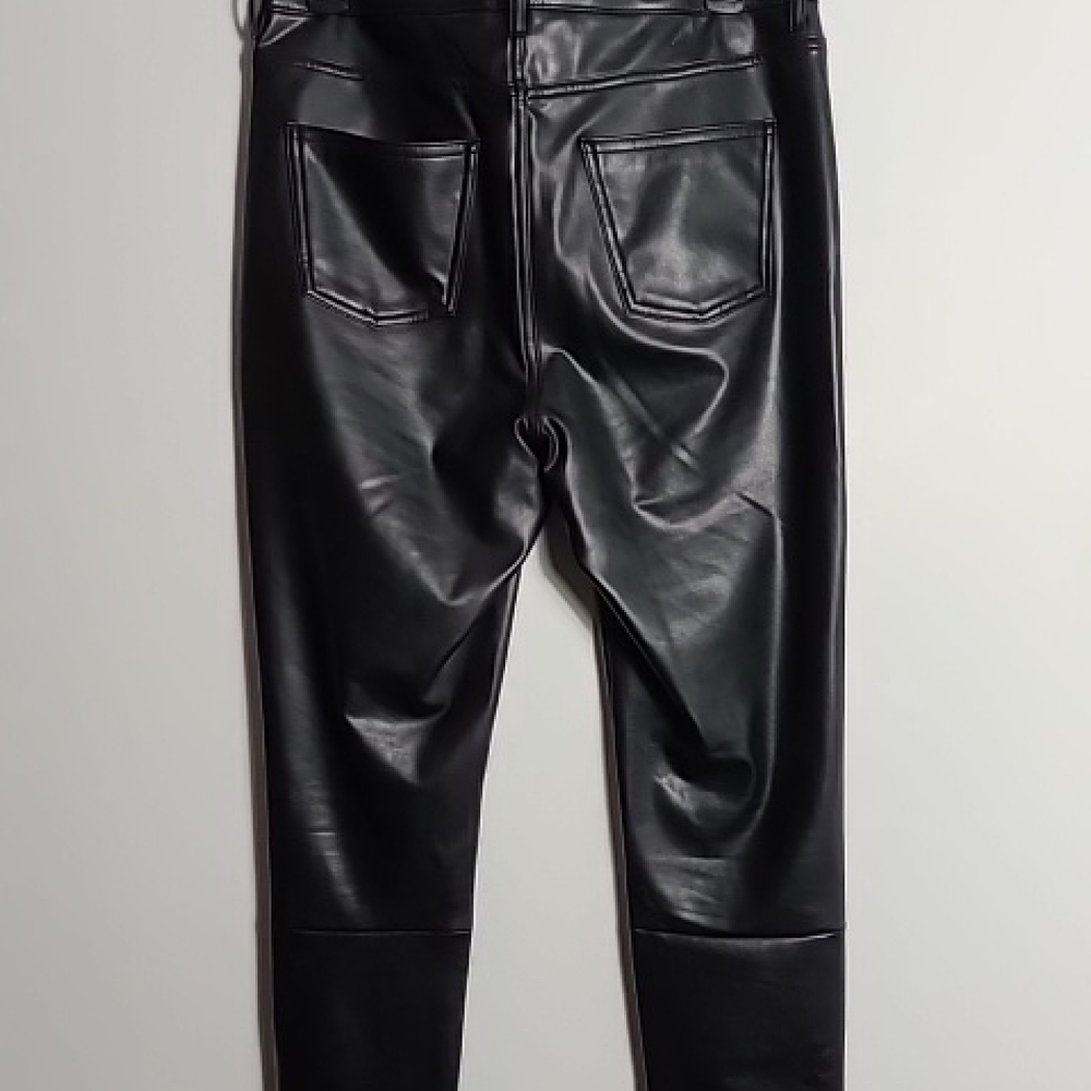 7 FOR ALL MANKIND Black Faux Leather Women Skinny Jeans Size Medium - Picture 12 of 14